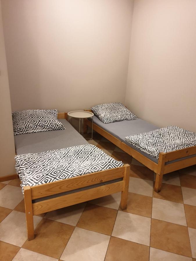 Aris Pokoje Goscinne Wojnicz Buitenkant foto