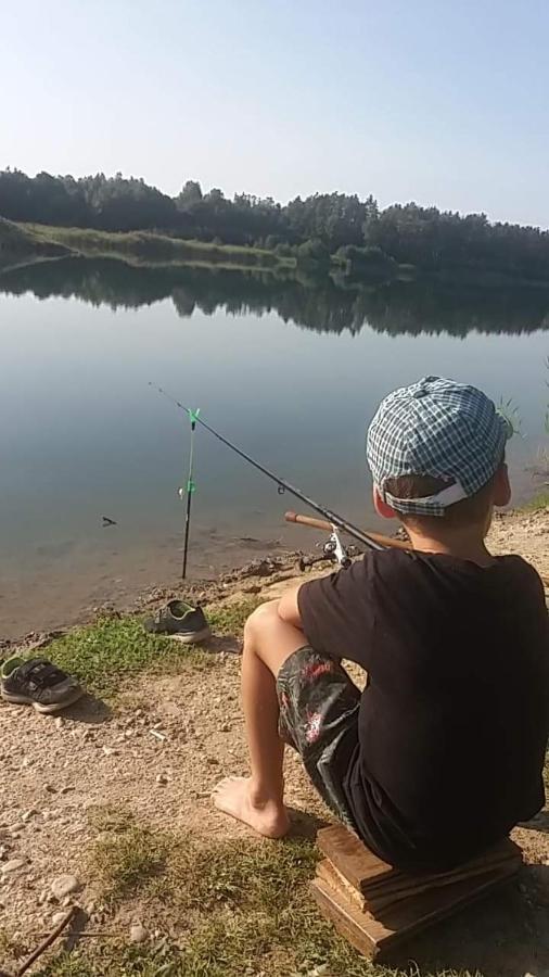 Aris Pokoje Goscinne Wojnicz Buitenkant foto